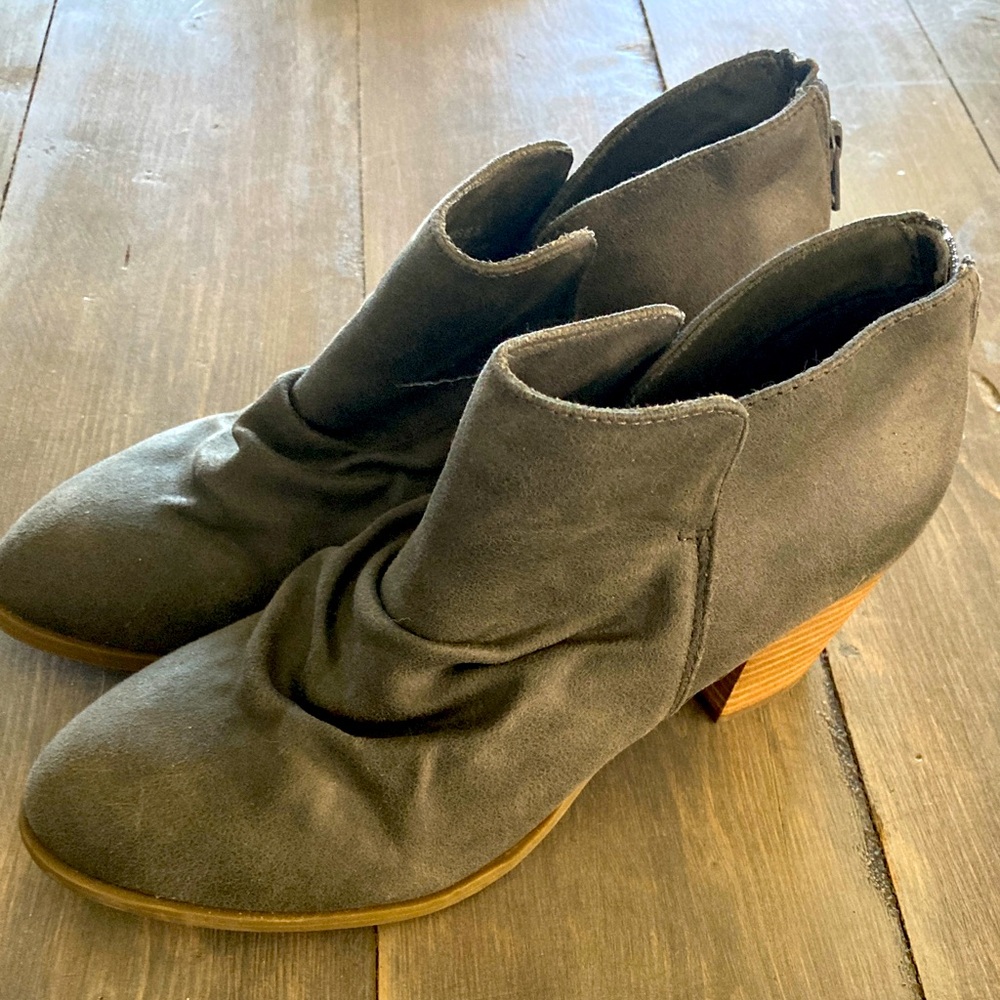 Leather Clarice heeled Gray Ankle Bootie from Stitch Fix